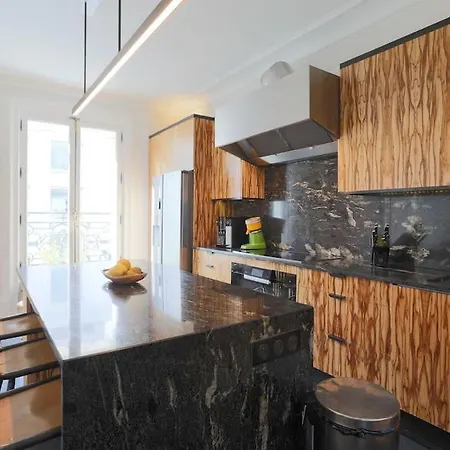 Chic Flat 2 Georges V